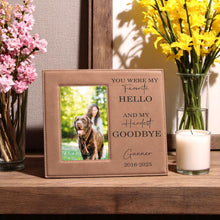 Load image into Gallery viewer, Custom Pet Memorial Frame – Personalized Dog or Cat Loss Gift – Engraved Photo Frame for Rainbow Bridge Remembrance, 4x6 or 5x7
