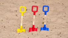 Load image into Gallery viewer, Personalized Beach shovel for kids, Engraved Beach shovels, sand shovels, party favors beach wedding, Sandbox shovels