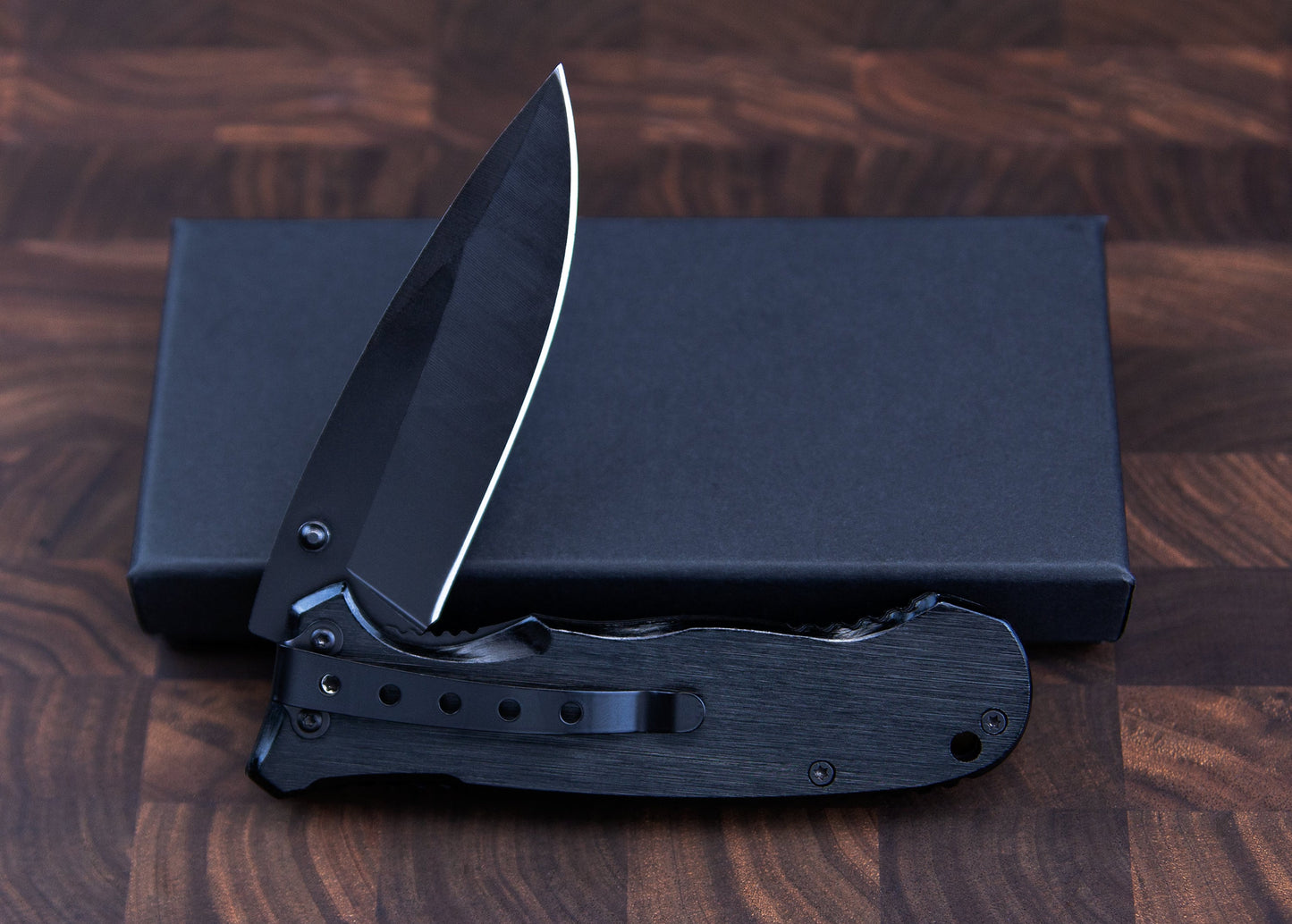 Custom Engraved Pocket Knife – Groomsmen, Dad, or Boyfriend Gift